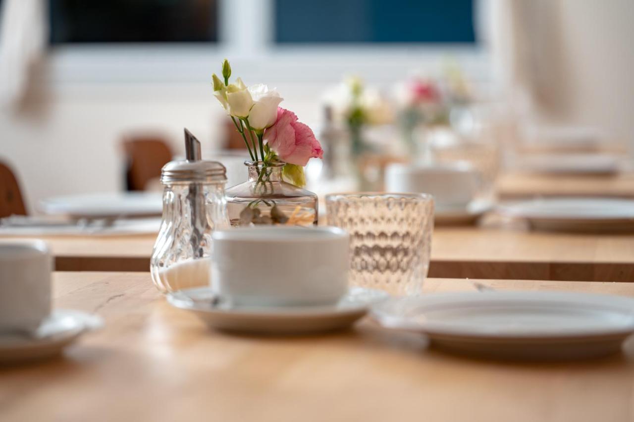 Hotel Restaurant La Voile Bleue Erdeven Eksteriør billede