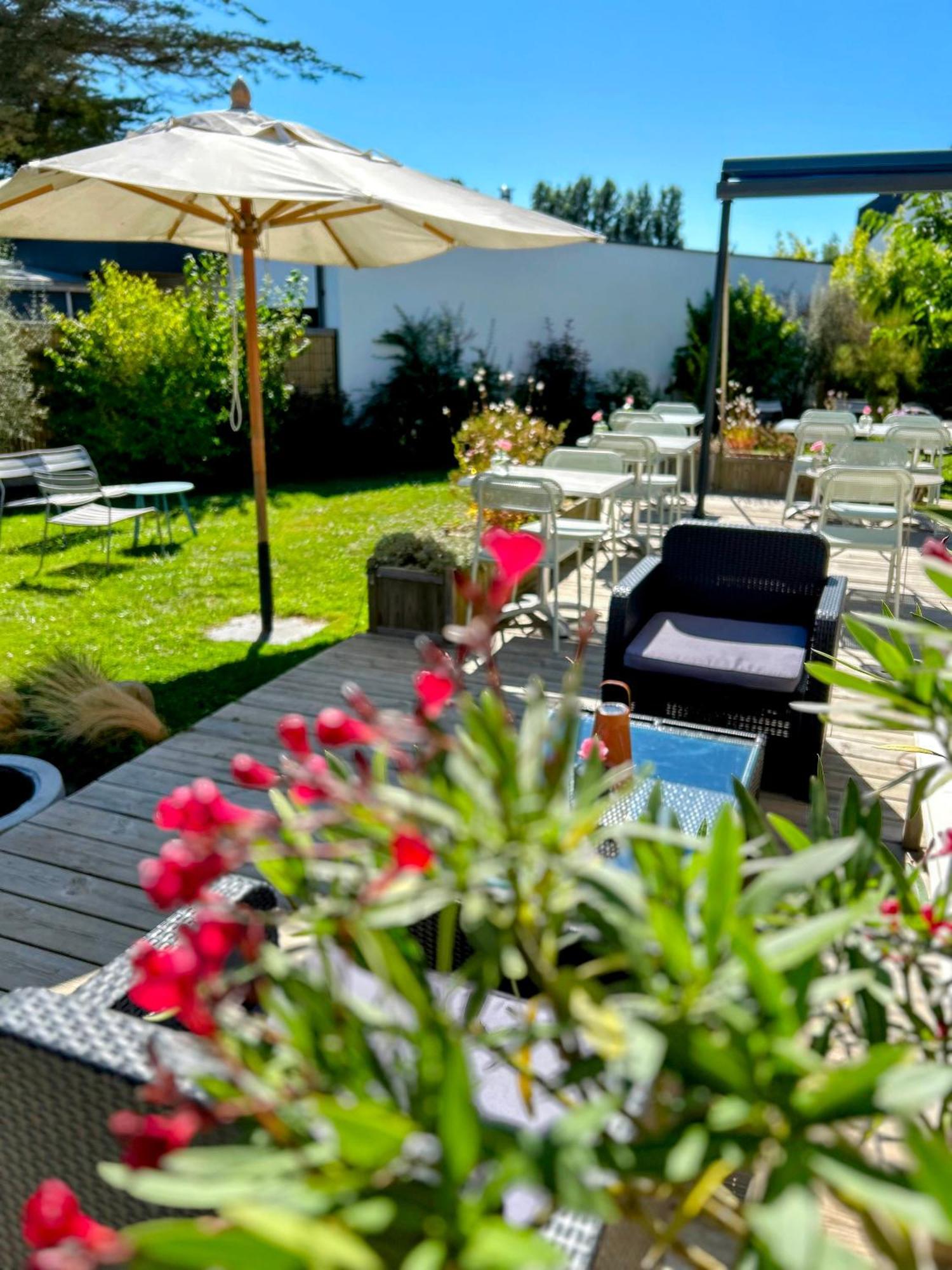 Hotel Restaurant La Voile Bleue Erdeven Eksteriør billede