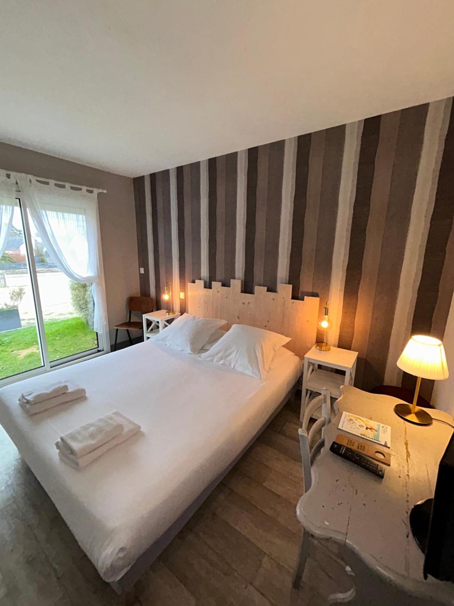 Hotel Restaurant La Voile Bleue Erdeven Eksteriør billede